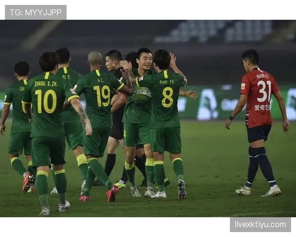 张琳芃高位逼抢如何撕开边路防线助国安关键战取胜